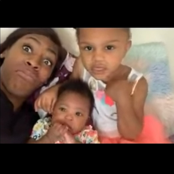 Meet your Posher, Dawn - Picture 1 of 1